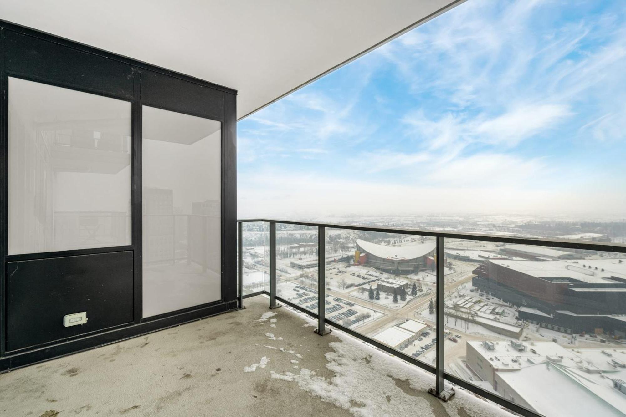 Stunning 34Th Floor Views, Prime Downtown Location - Near Stampede, Casino, Bars! Free Banff Pass, Parking, Wine! Βίλα Κάλγκαρι Εξωτερικό φωτογραφία